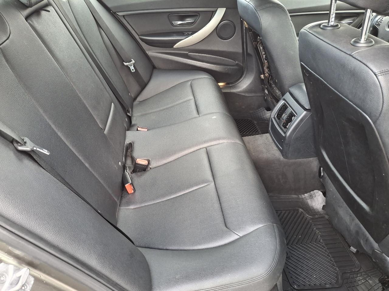 BMW 3-Series 320i Sedan 2016