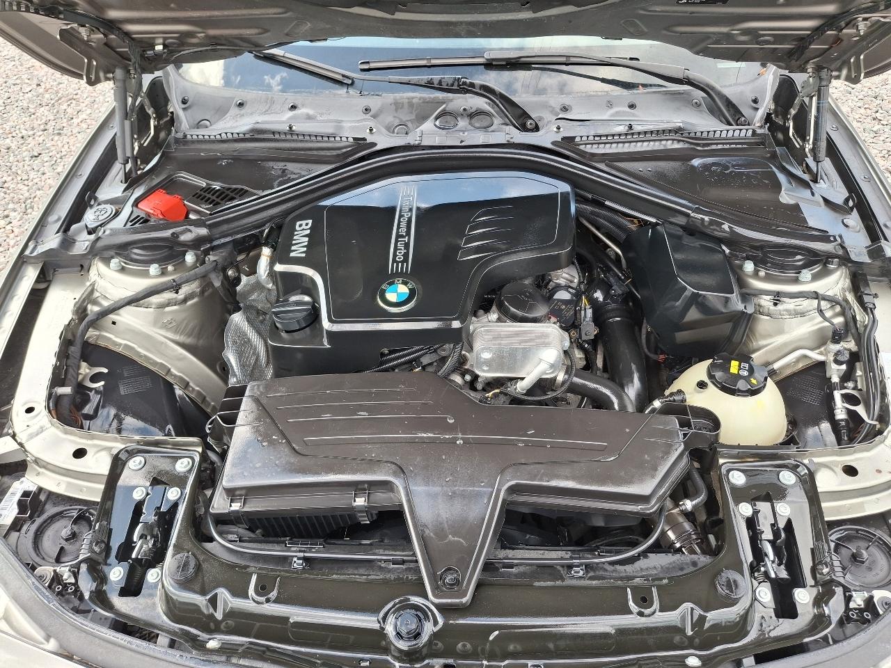 BMW 3-Series 320i Sedan 2016