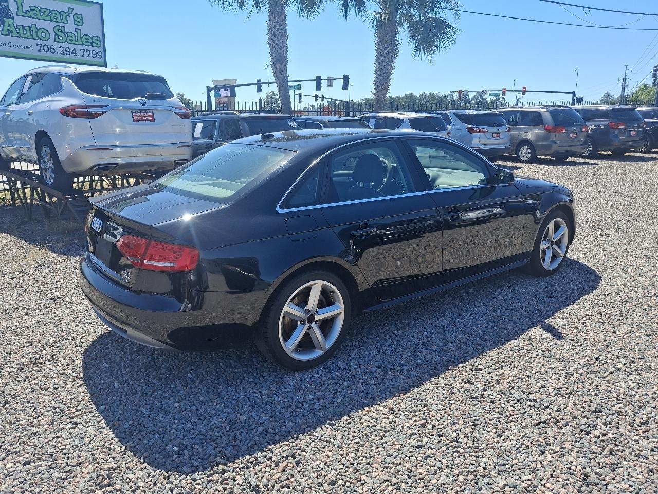 Audi A4 2.0T Sedan quattro Tiptronic 2012