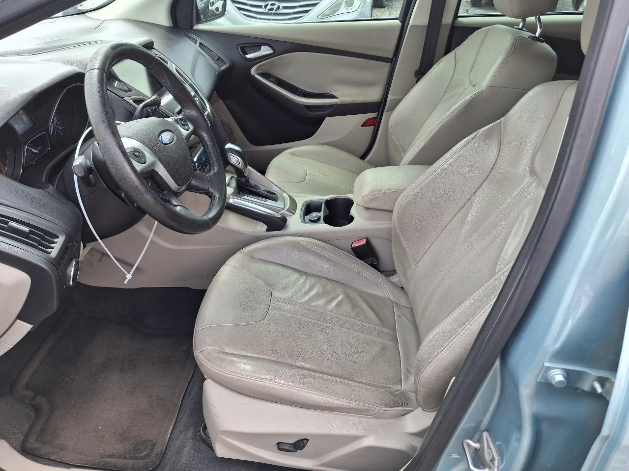 Ford Focus SEL 2012