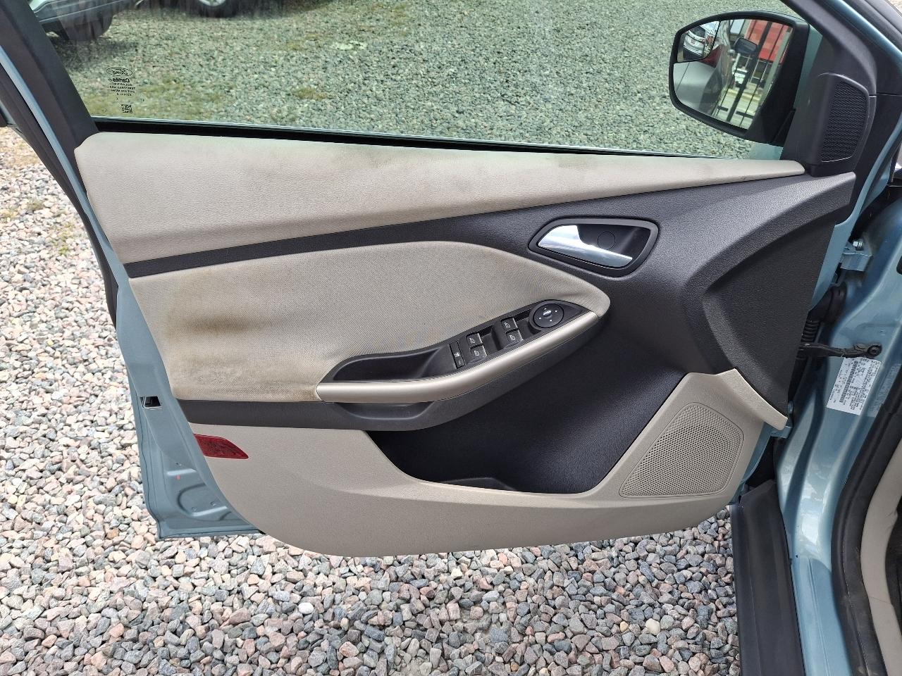 Ford Focus SEL 2012