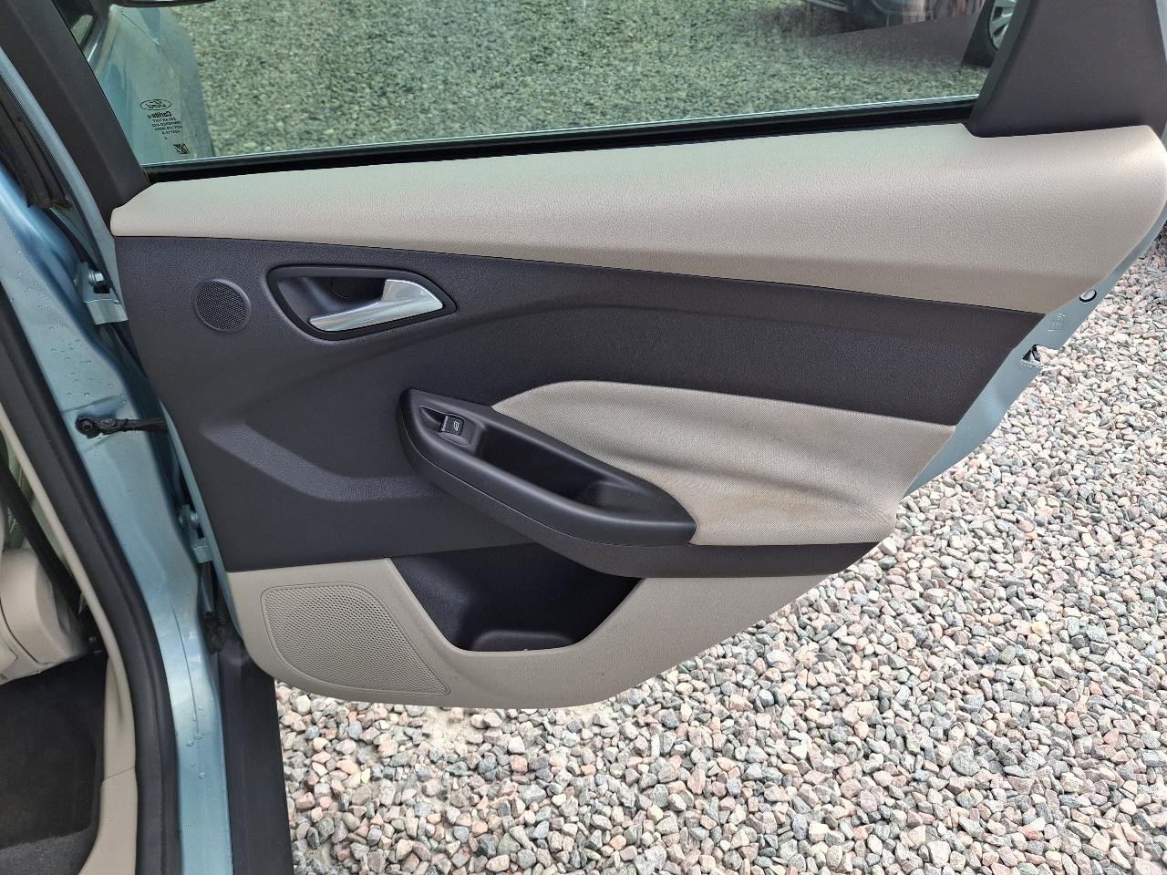 Ford Focus SEL 2012