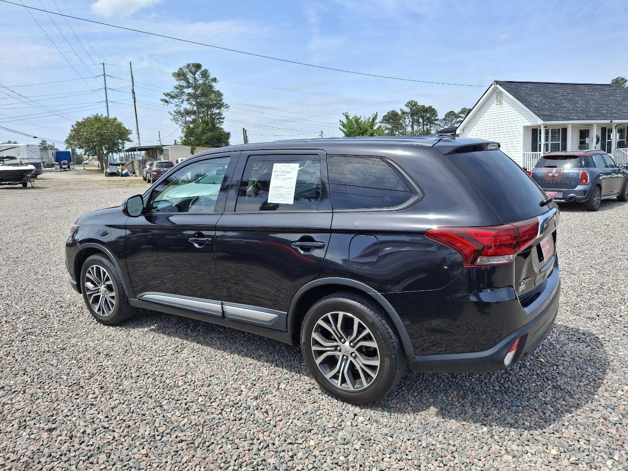Mitsubishi Outlander SEL 2WD 2018