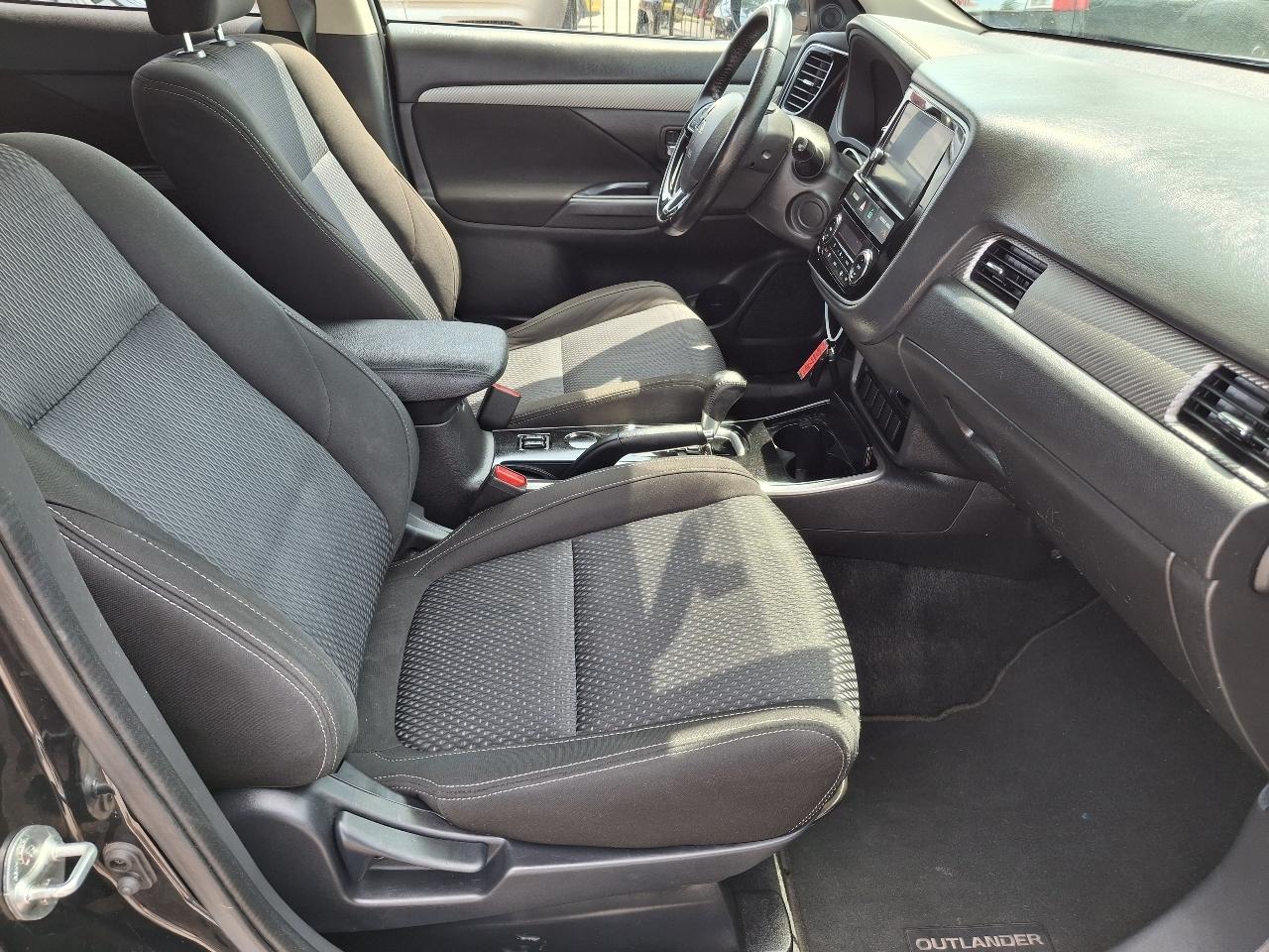 Mitsubishi Outlander SEL 2WD 2018