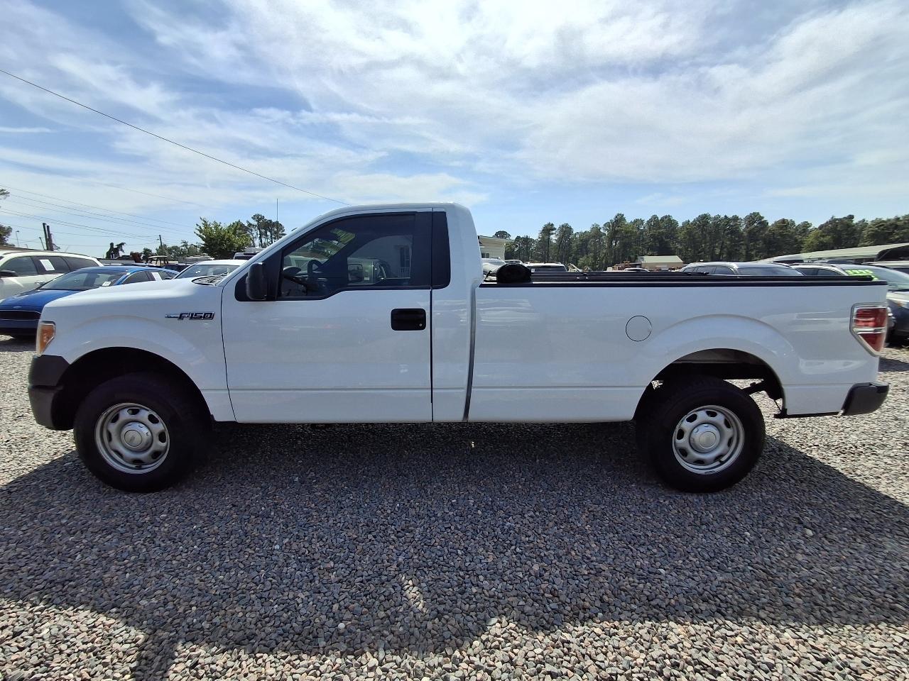 Ford F-150 XL 8-ft. Bed 2WD 2014