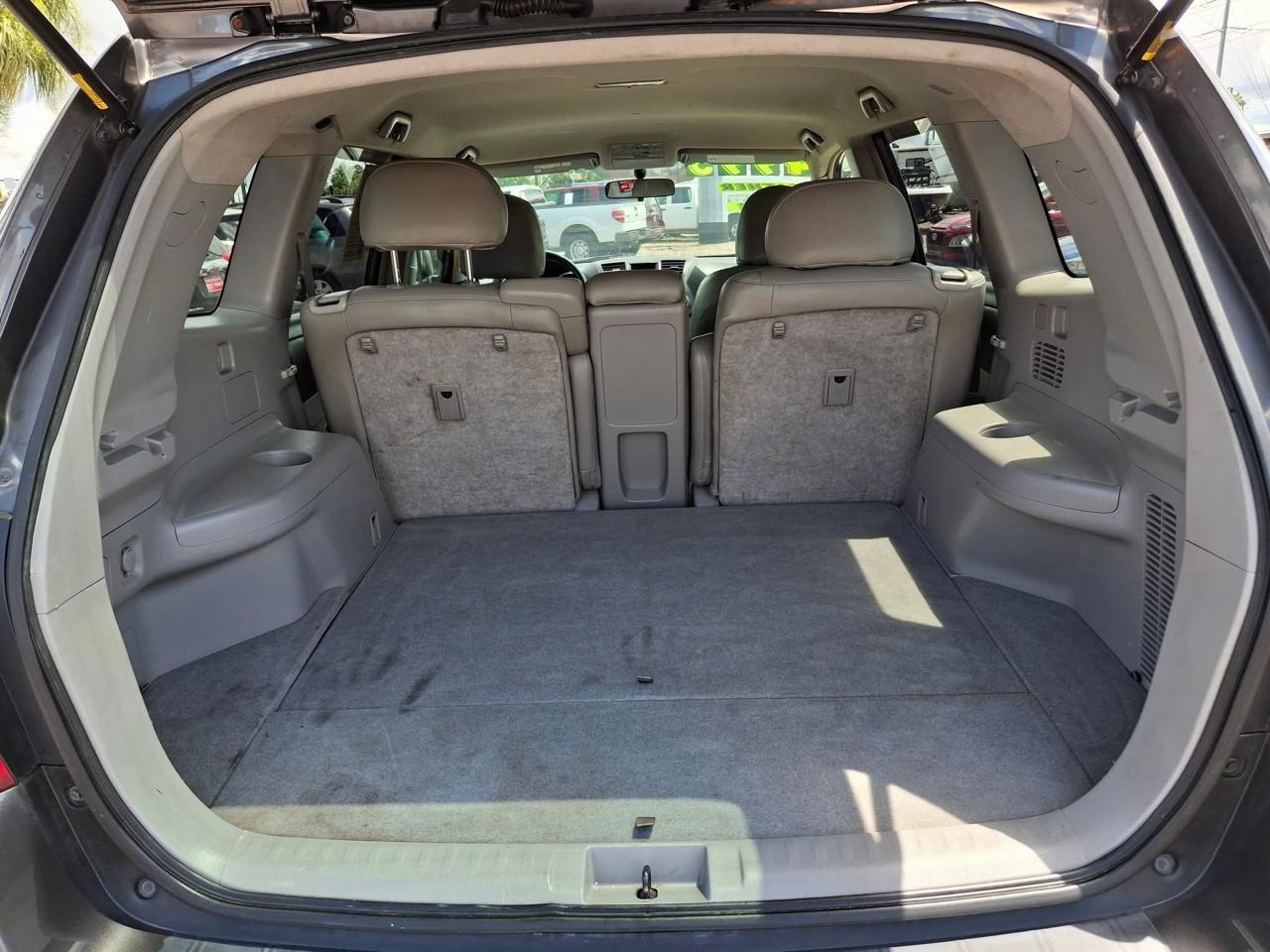 Toyota Highlander Base 2WD 2008