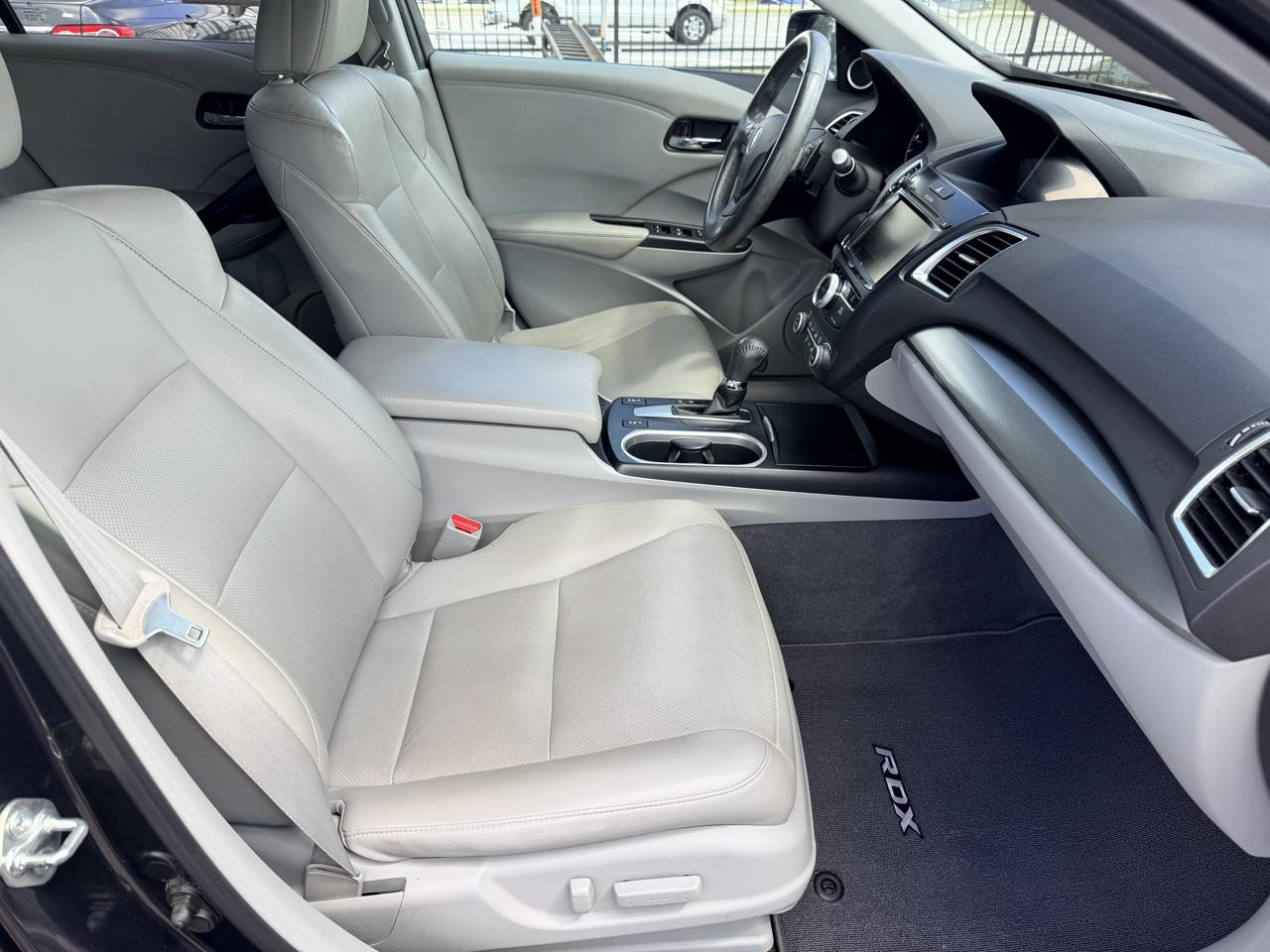 Acura RDX 6-Spd AT w/ Technology Package 2016