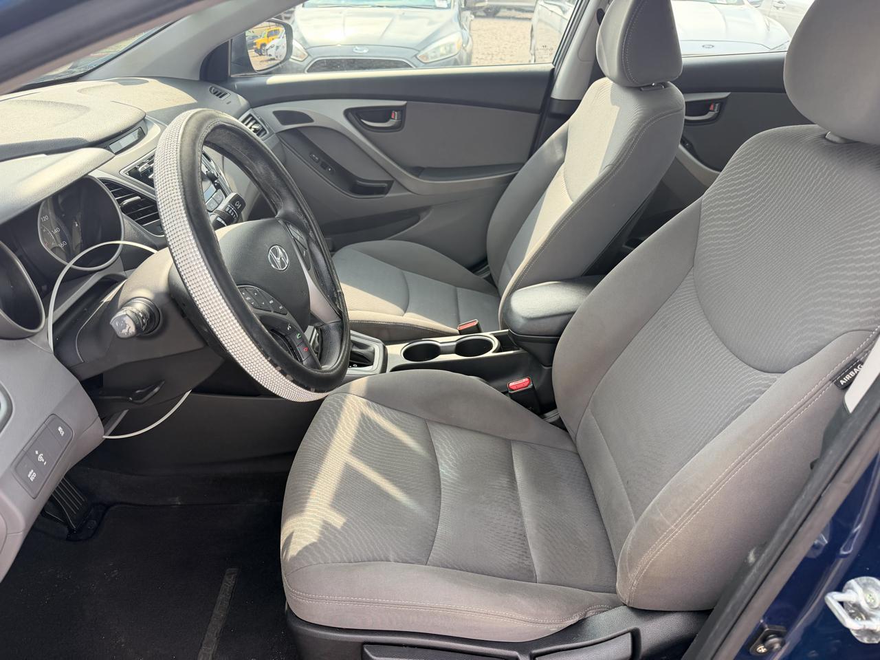 Hyundai Elantra SE 2014