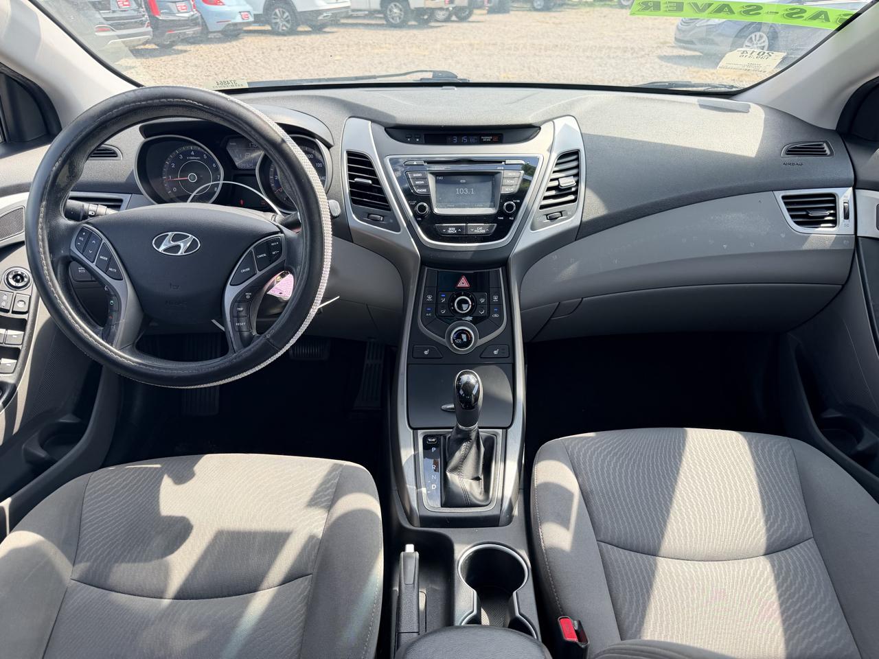 Hyundai Elantra SE 2014
