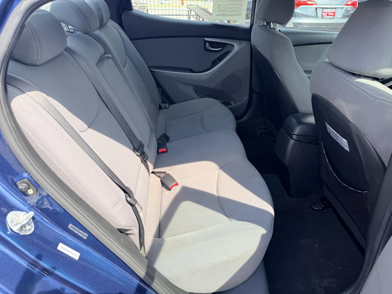 Hyundai Elantra SE 2014