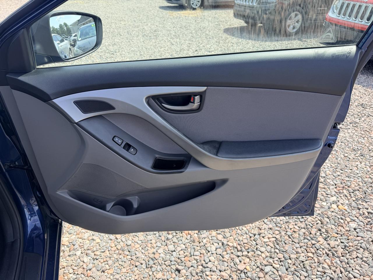 Hyundai Elantra SE 2014