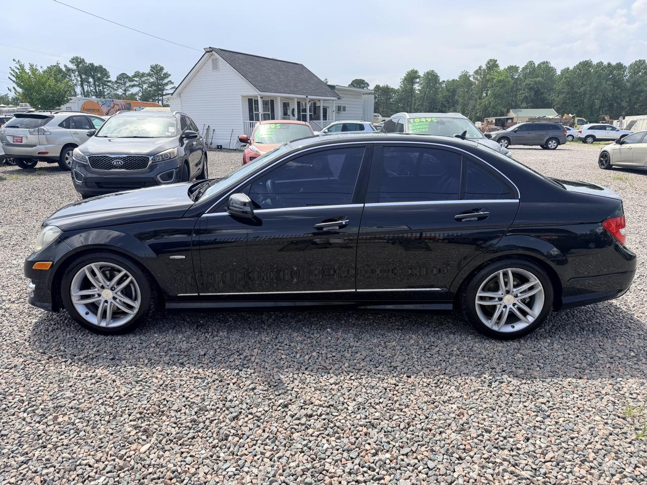 Mercedes-Benz C-Class C250 Luxury Sedan 2012