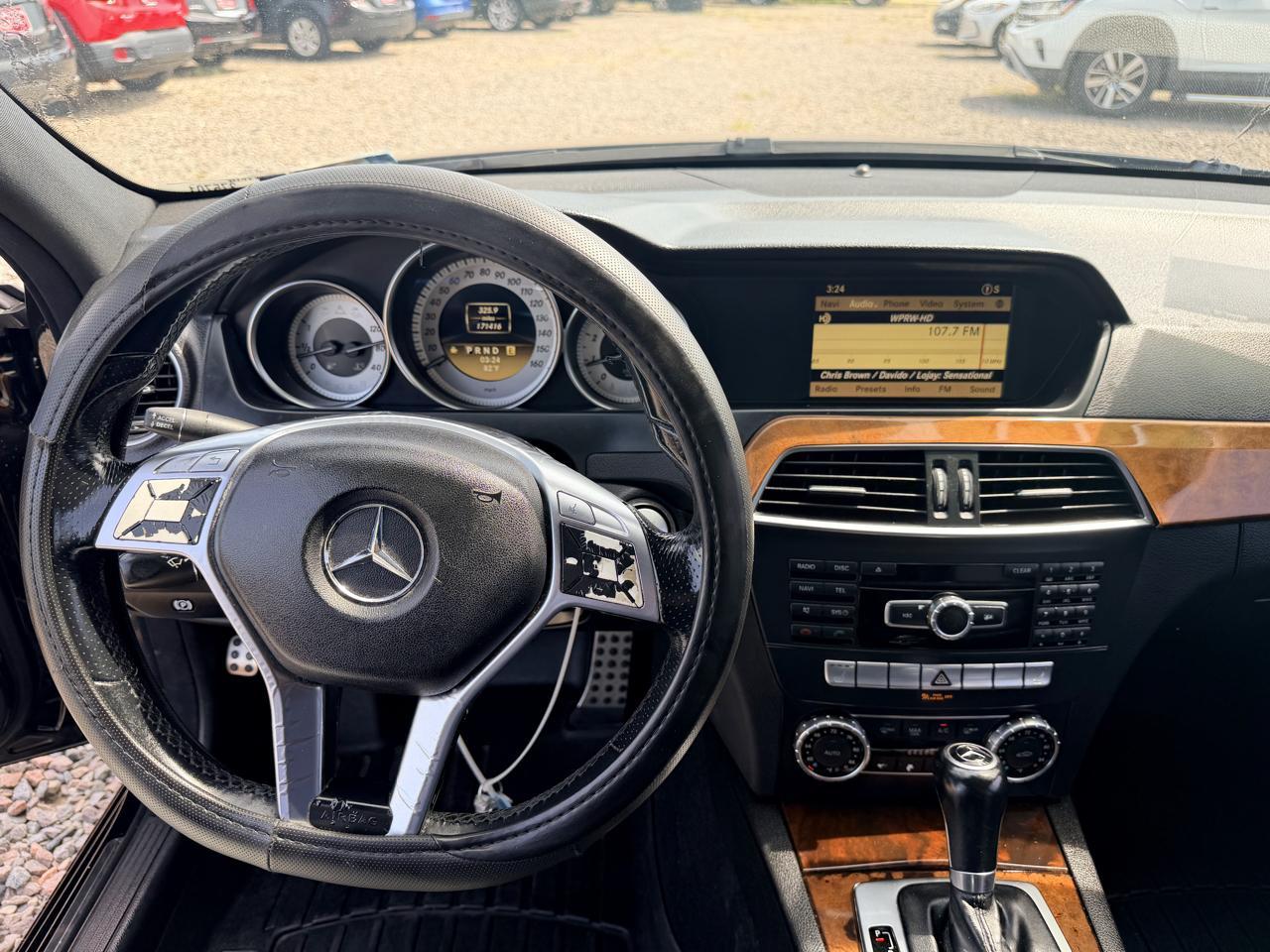 Mercedes-Benz C-Class C250 Luxury Sedan 2012