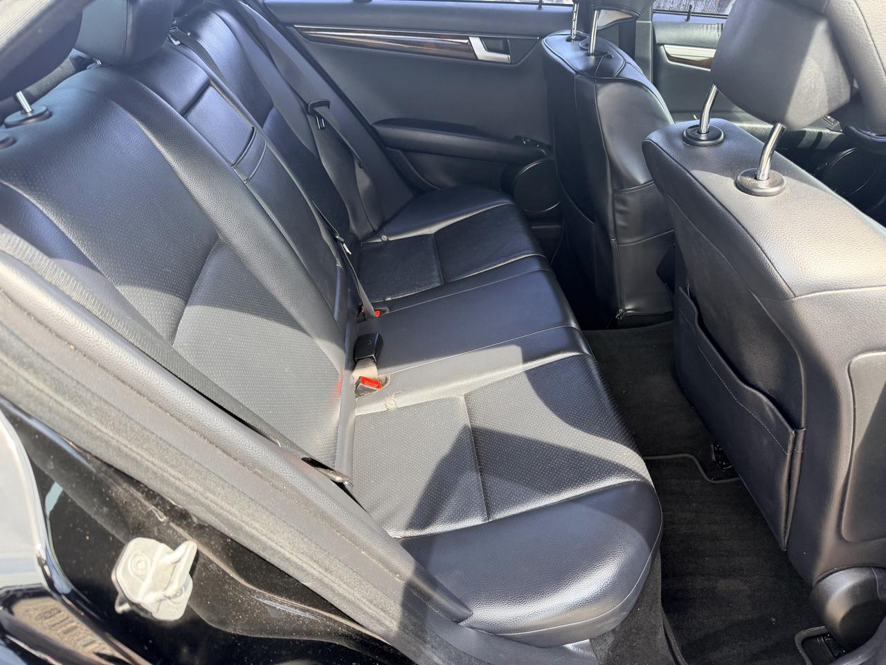 Mercedes-Benz C-Class C250 Luxury Sedan 2012