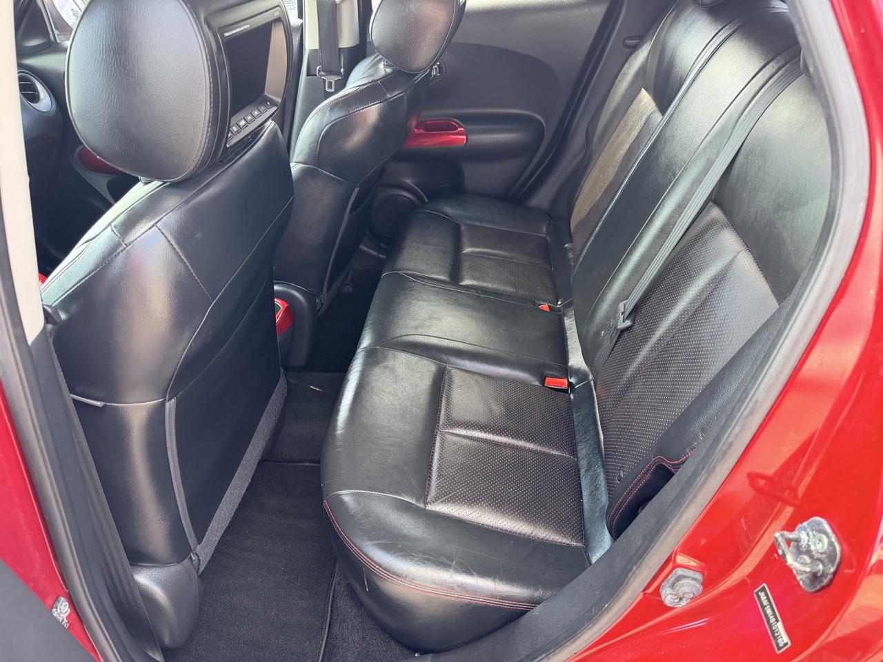 Nissan Juke SL FWD 2011