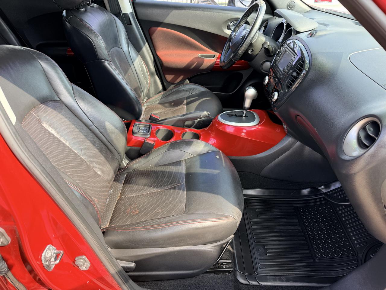 Nissan Juke SL FWD 2011