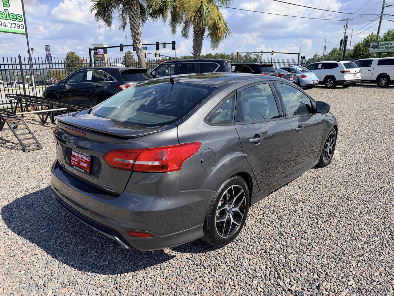 Ford Focus SE Sedan 2016