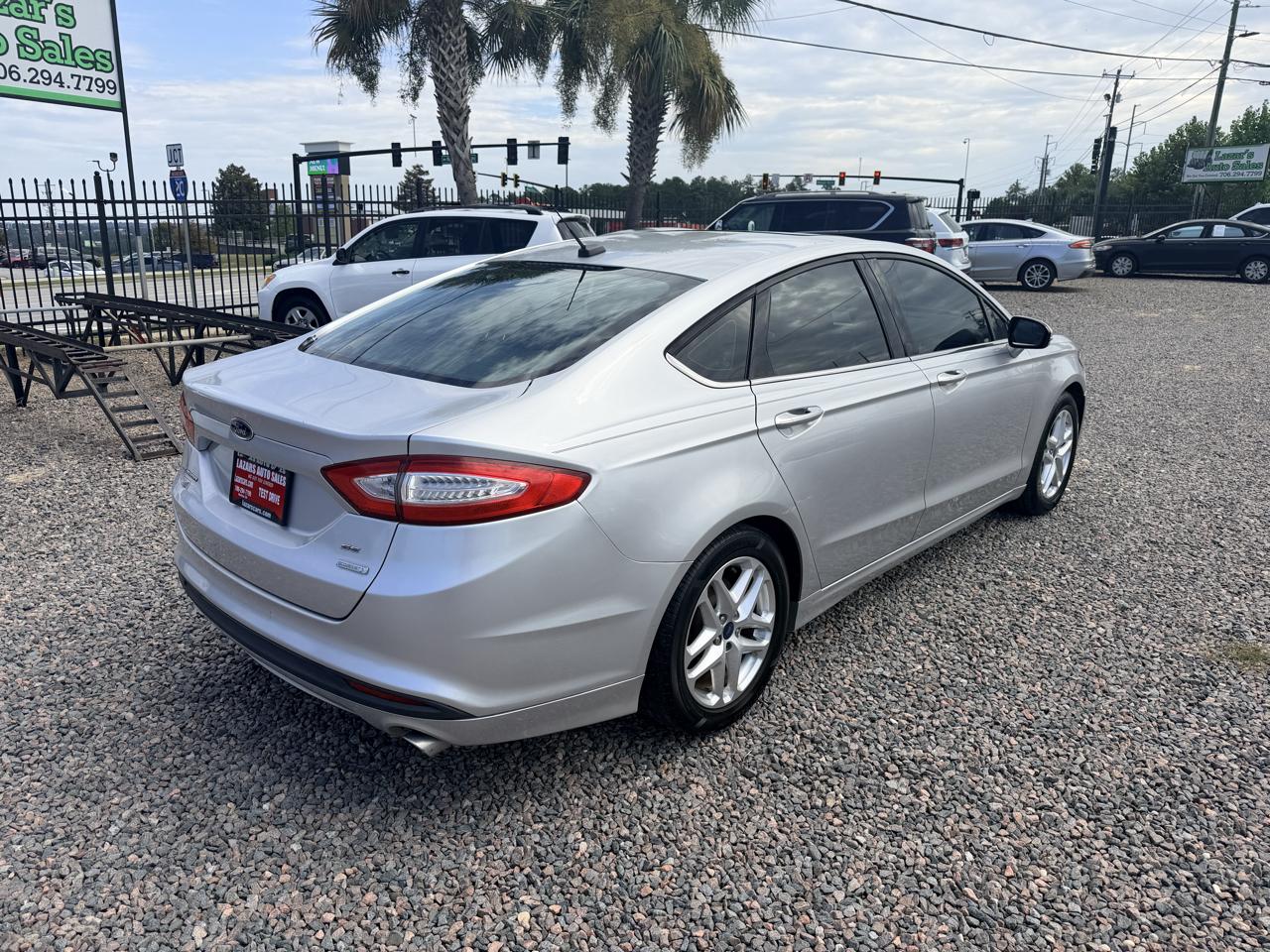 Ford Fusion SE 2013