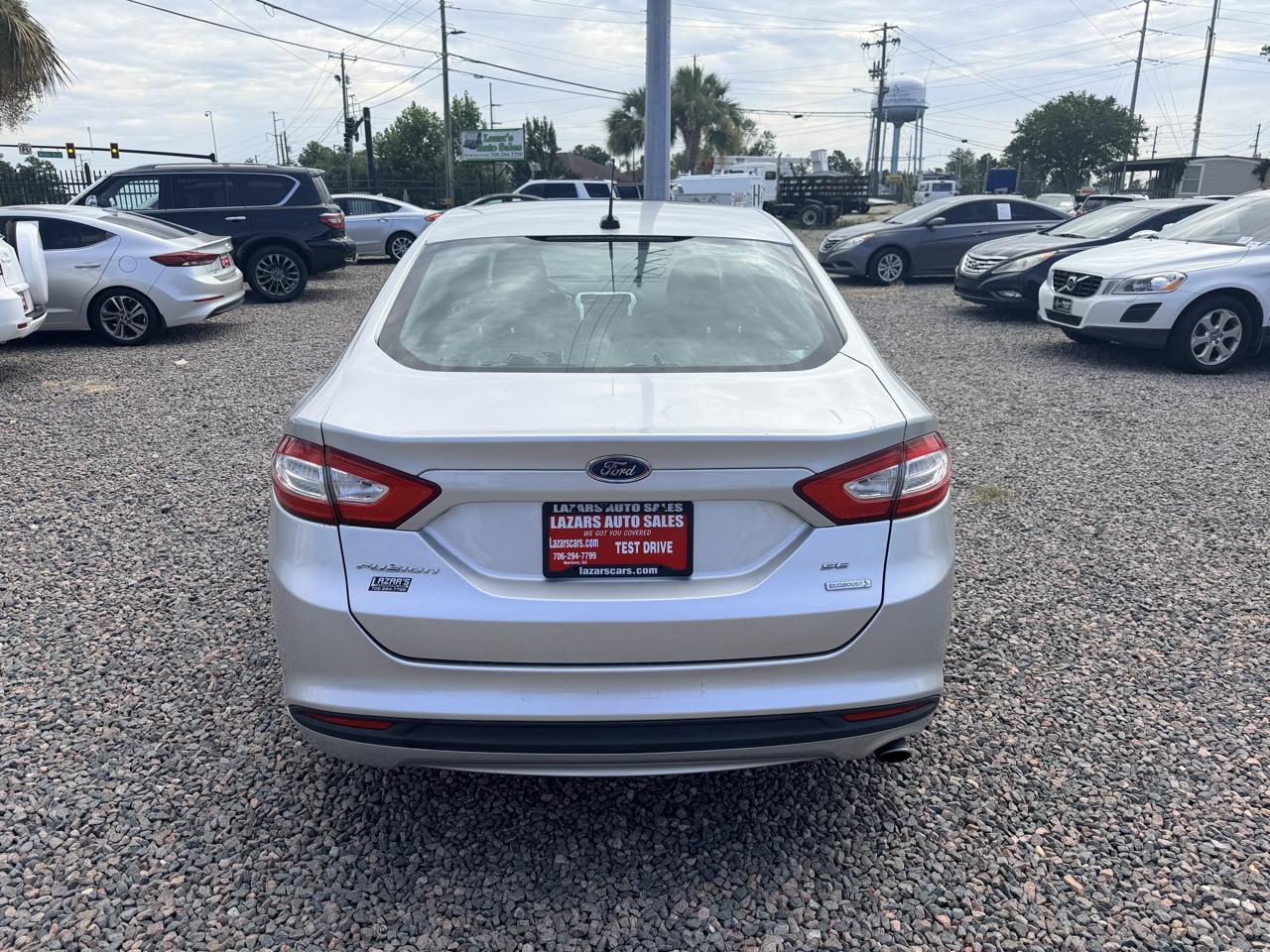 Ford Fusion SE 2013
