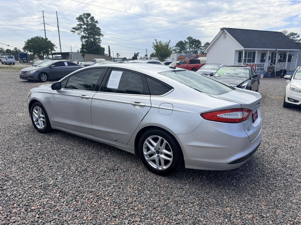 Ford Fusion SE 2013