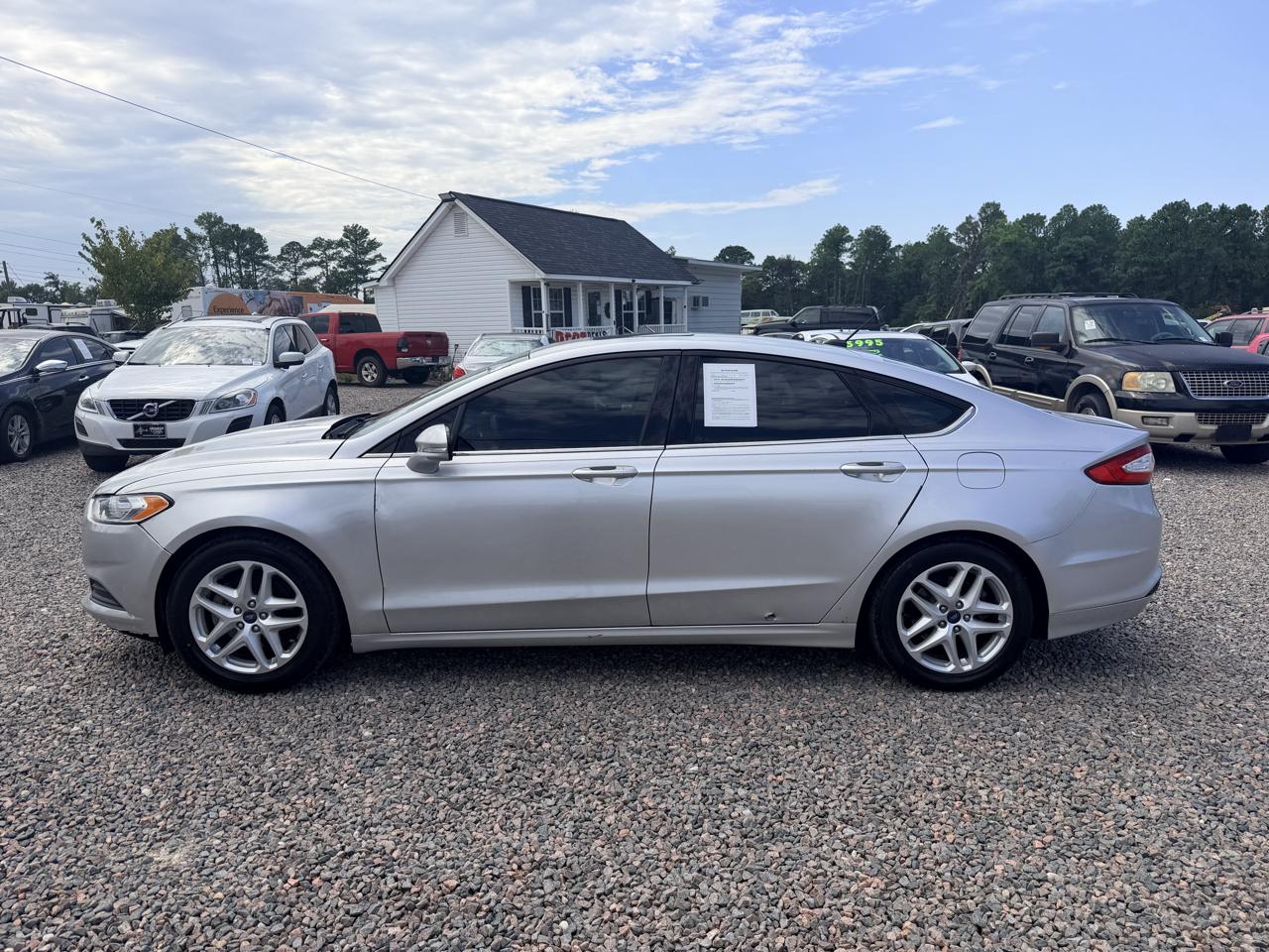 Ford Fusion SE 2013