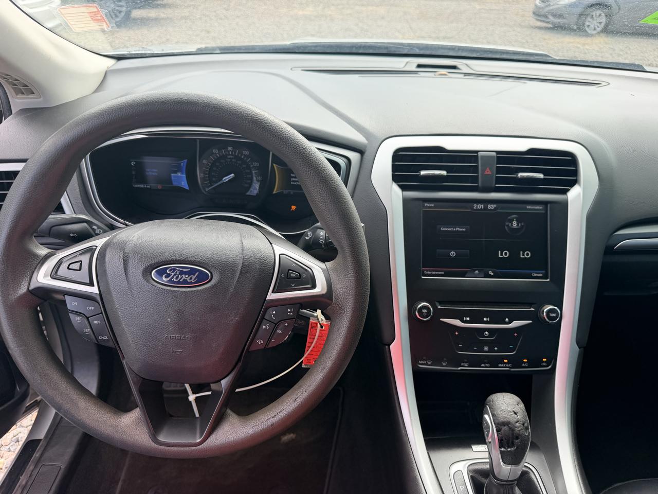 Ford Fusion SE 2013