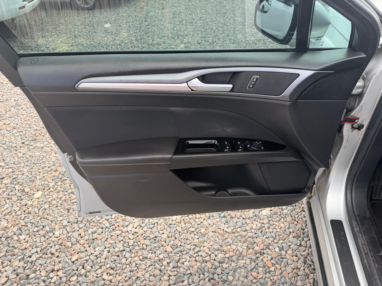 Ford Fusion SE 2013
