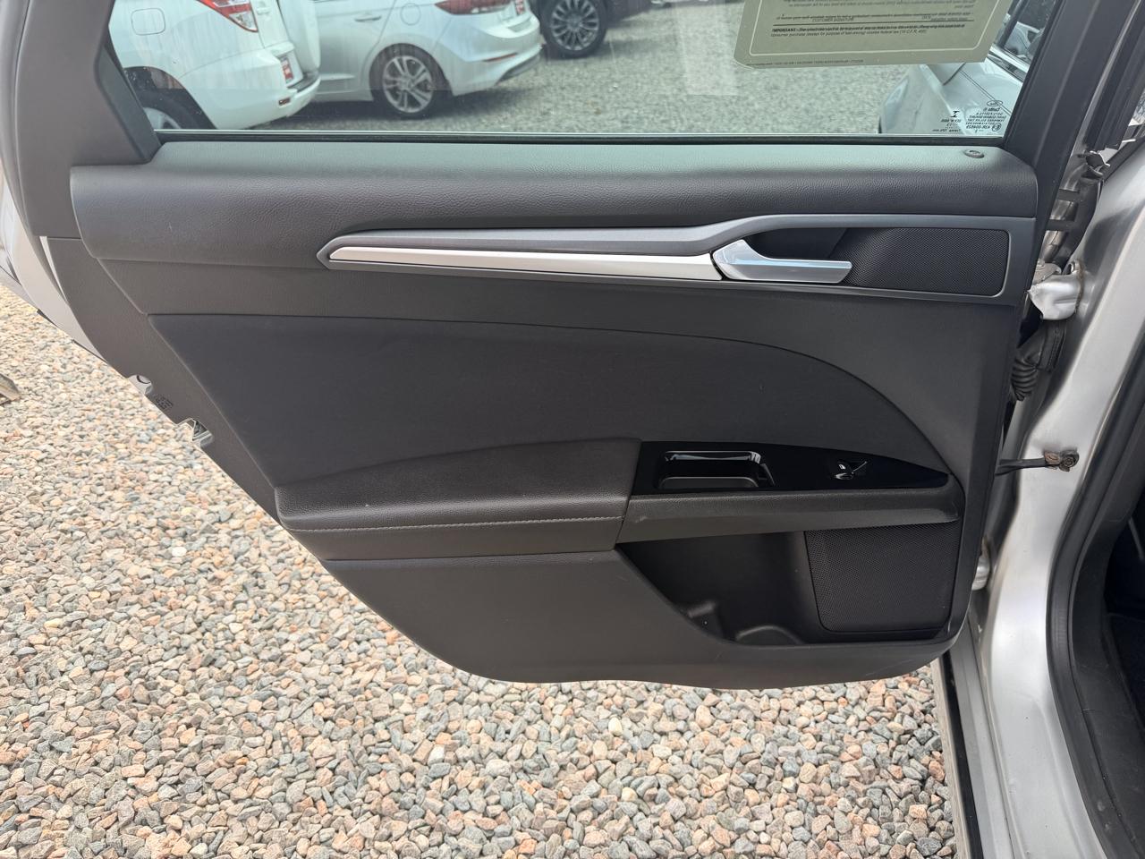 Ford Fusion SE 2013