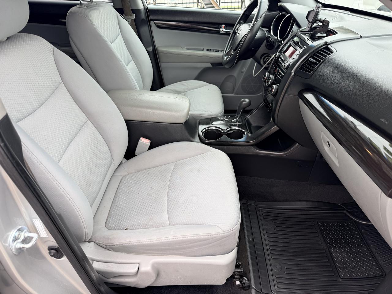 Kia Sorento LX 4WD 2011