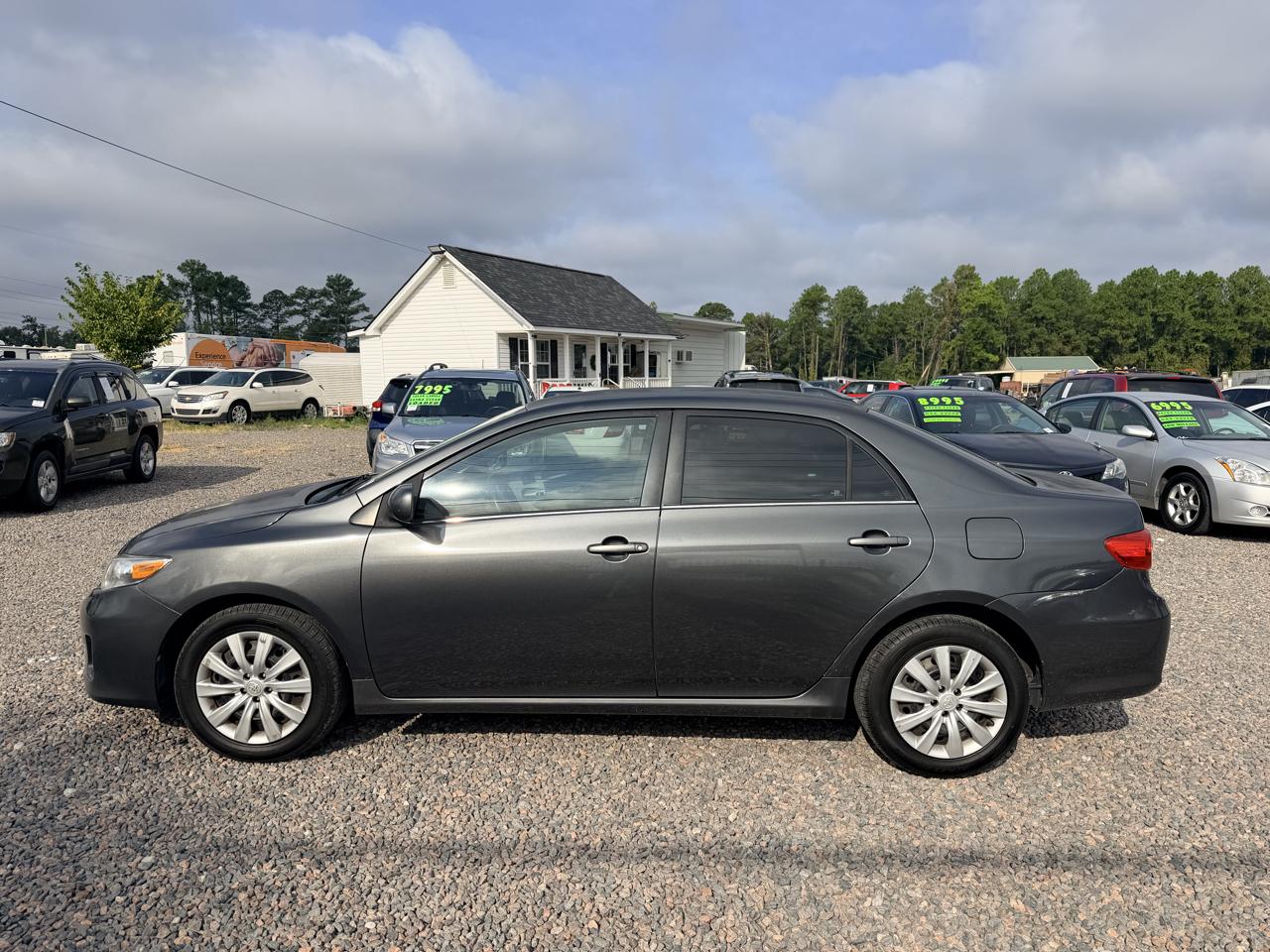 Toyota Corolla LE 4-Speed AT 2013