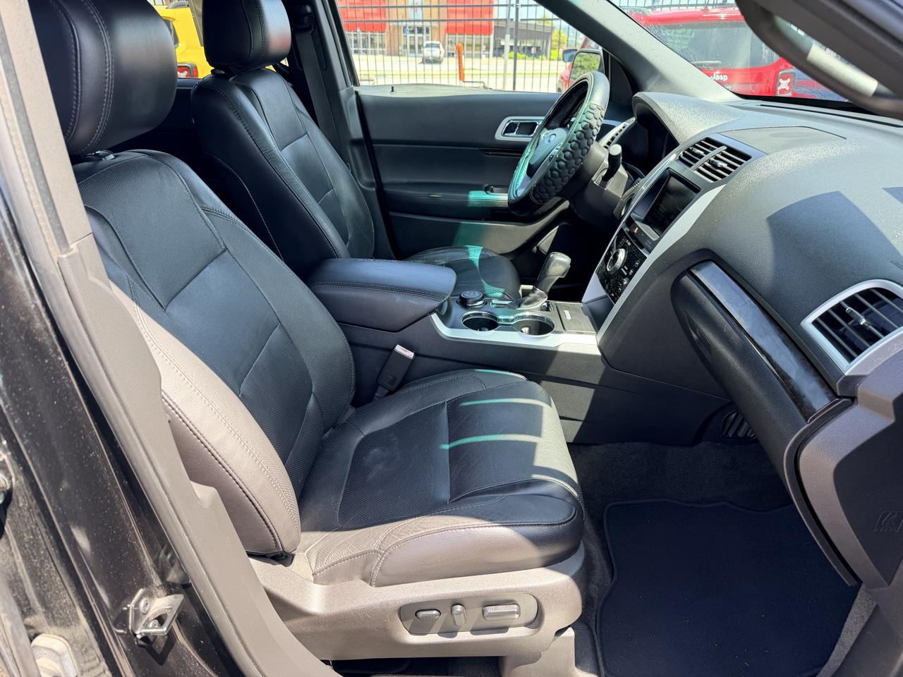 Ford Explorer Limited 4WD 2015