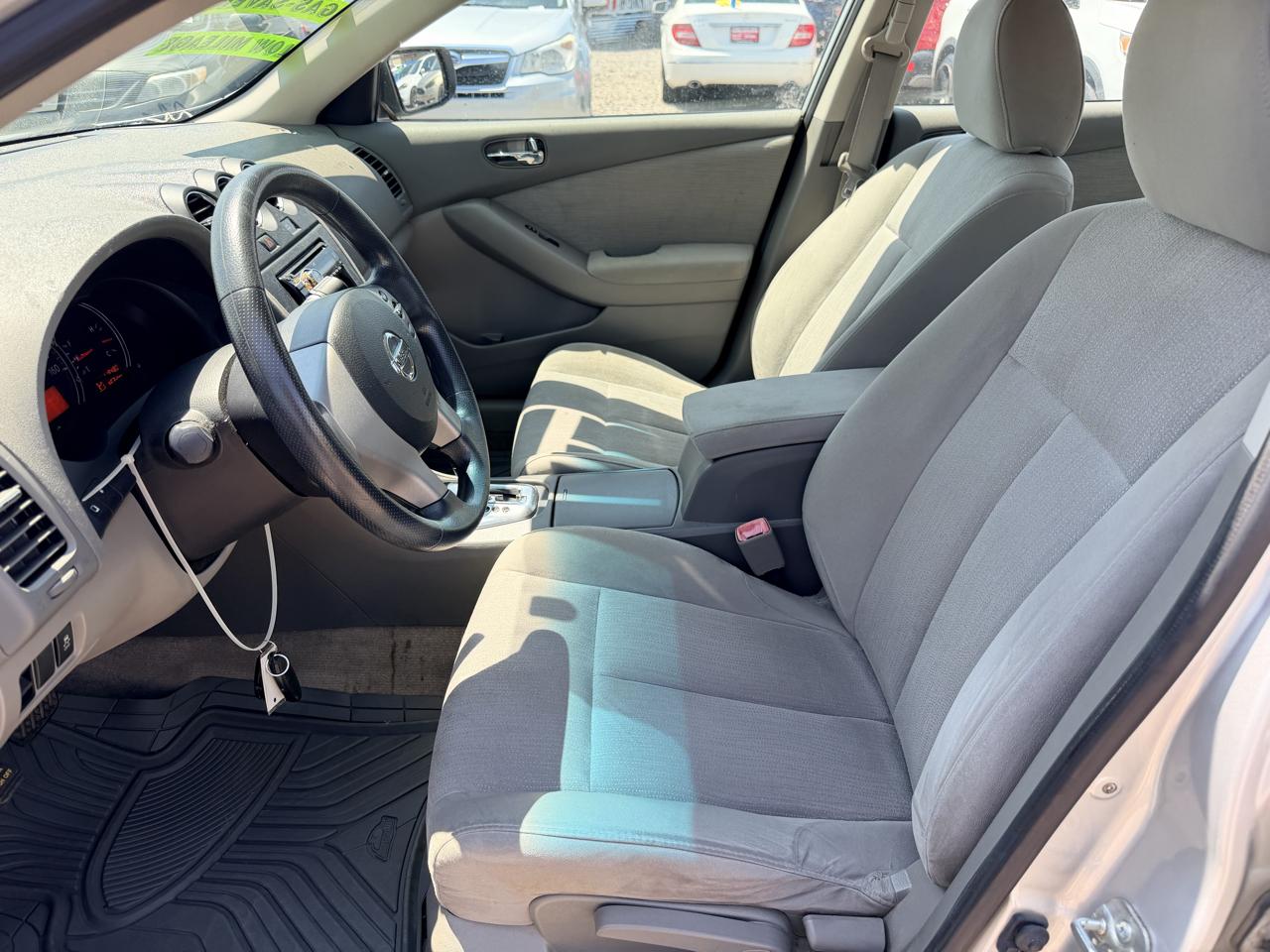 Nissan Altima 2.5 2012