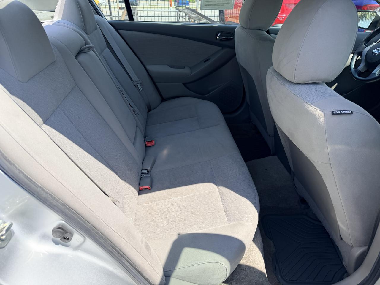 Nissan Altima 2.5 2012