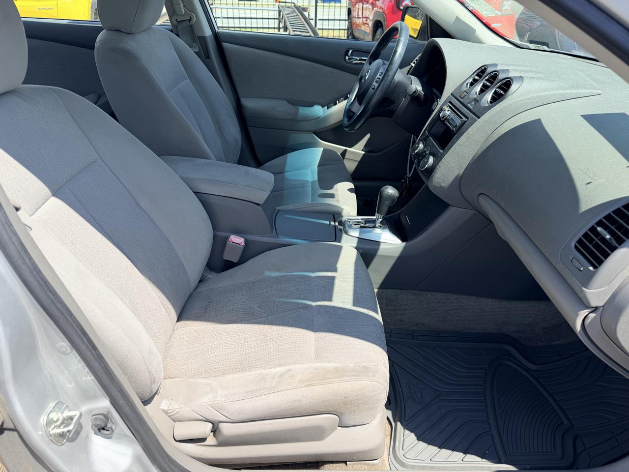 Nissan Altima 2.5 2012