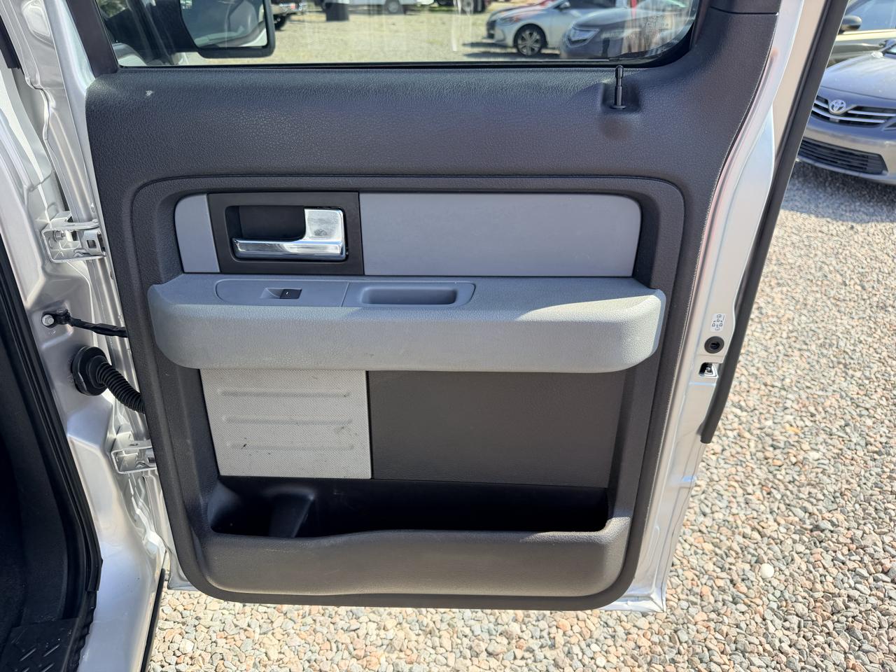 Ford F-150 XLT SuperCrew 5.5-ft. Bed 2WD 2012
