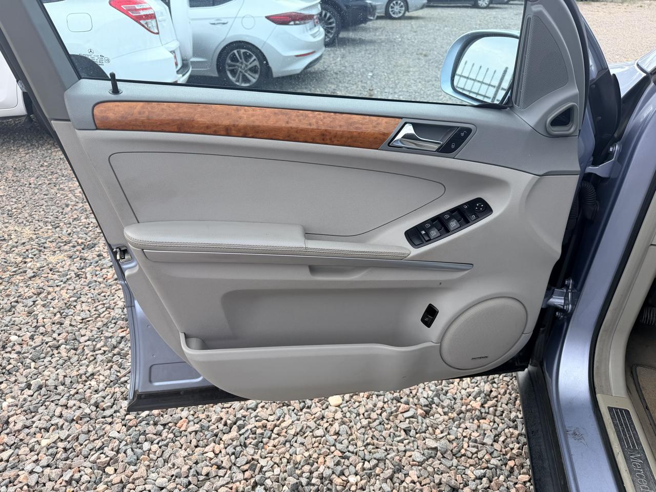 Mercedes-Benz M-Class ML350 2008