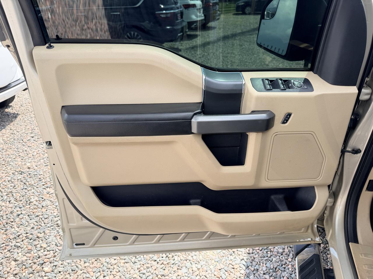 Ford F-150 XLT SuperCrew 6.5-ft. Bed 4WD 2017