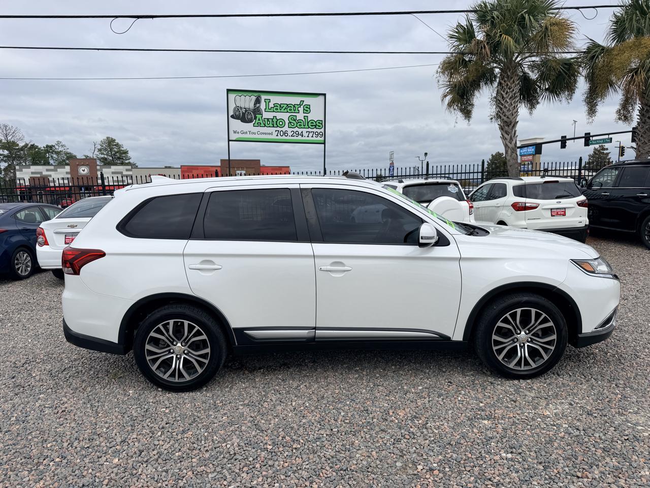 Mitsubishi Outlander SE 2WD 2017
