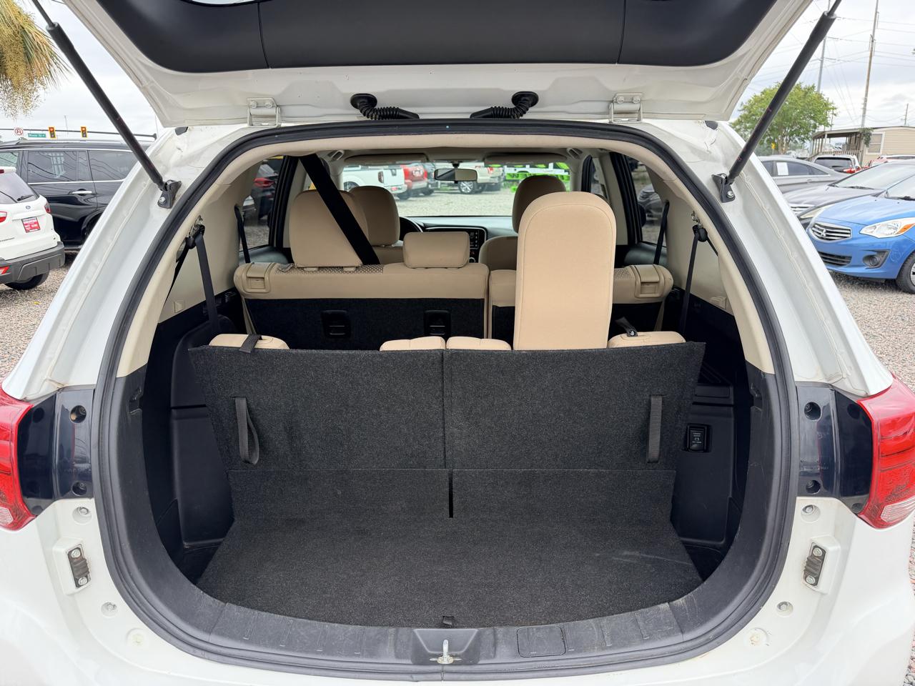 Mitsubishi Outlander SE 2WD 2017