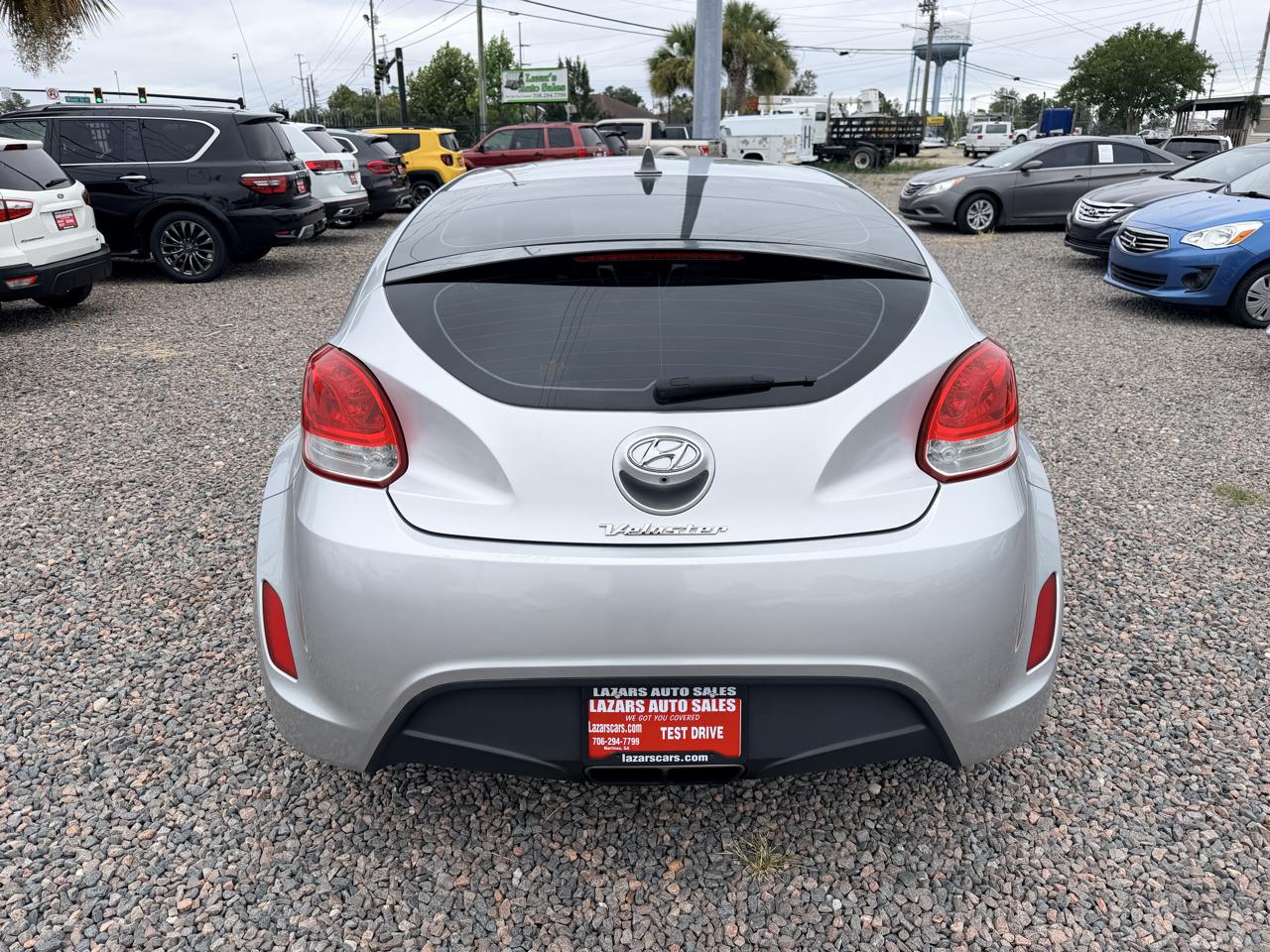 Hyundai Veloster Base 6AT 2017