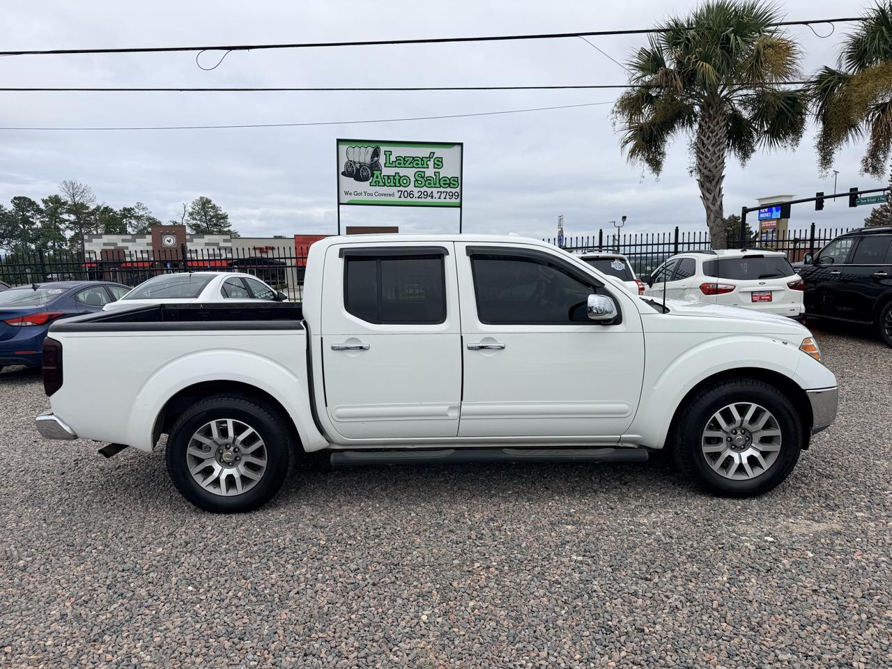 Nissan Frontier SL Crew Cab 2WD 2013