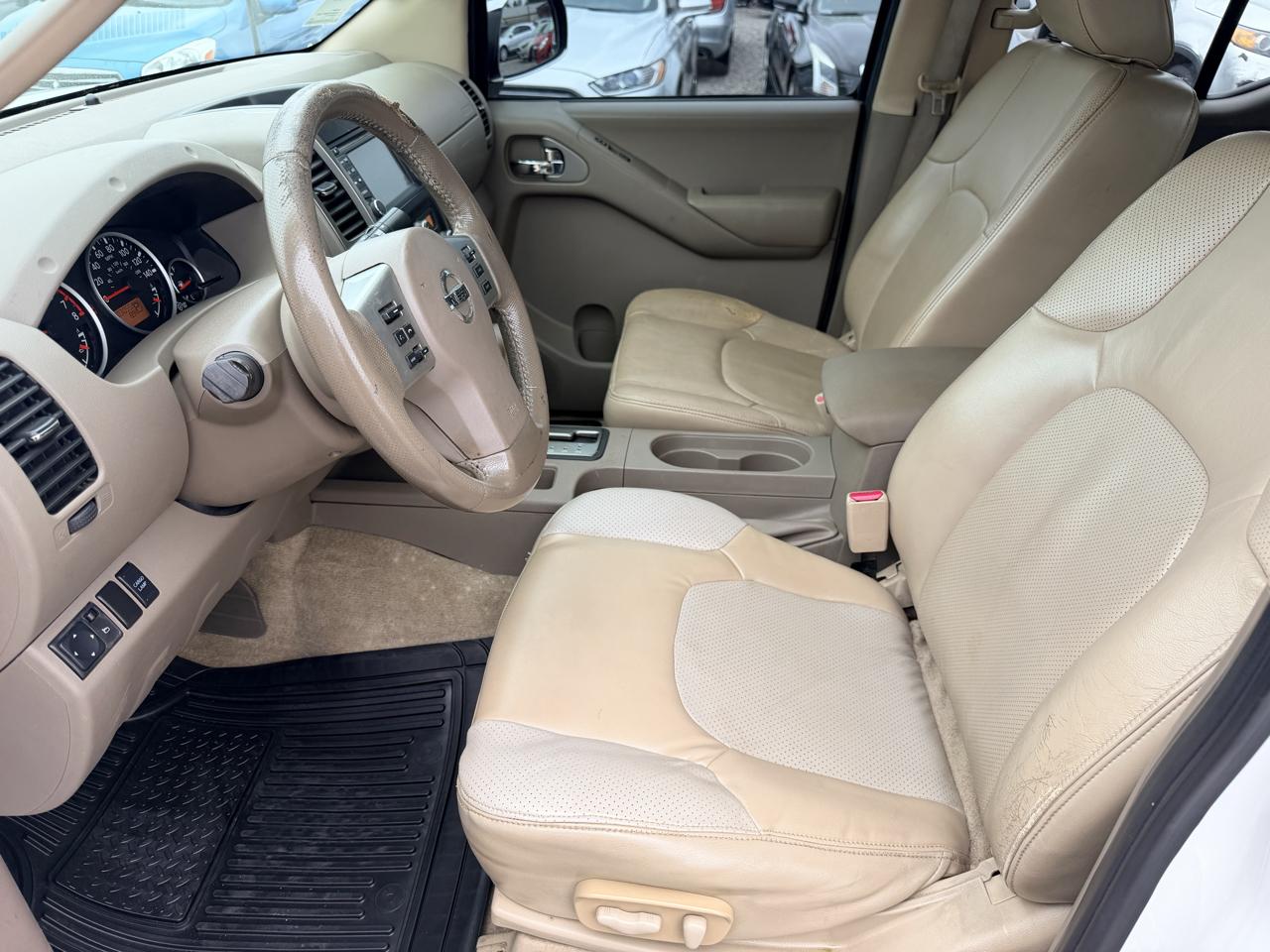 Nissan Frontier SL Crew Cab 2WD 2013