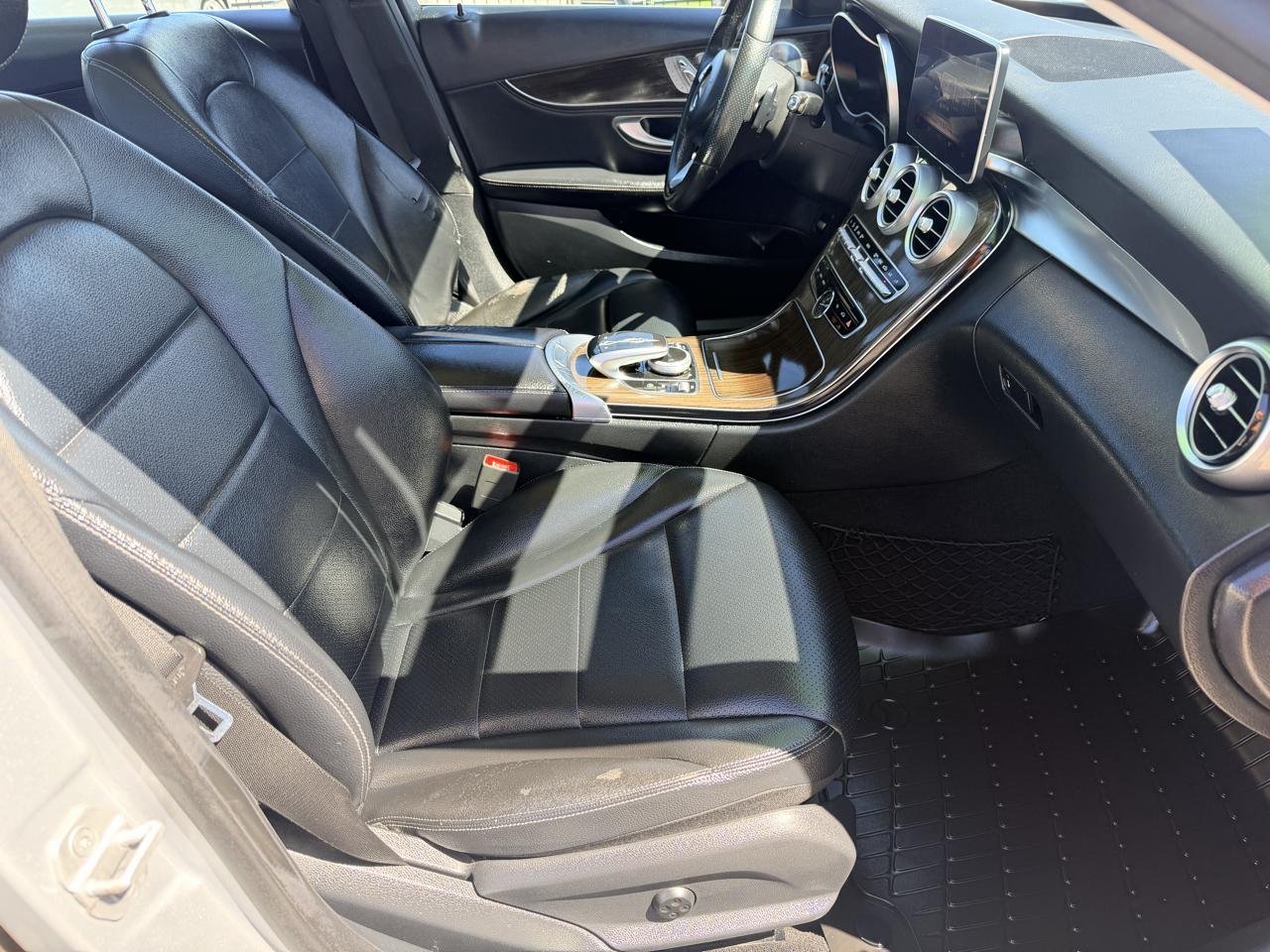 Mercedes-Benz C-Class C300 4MATIC Sedan 2015