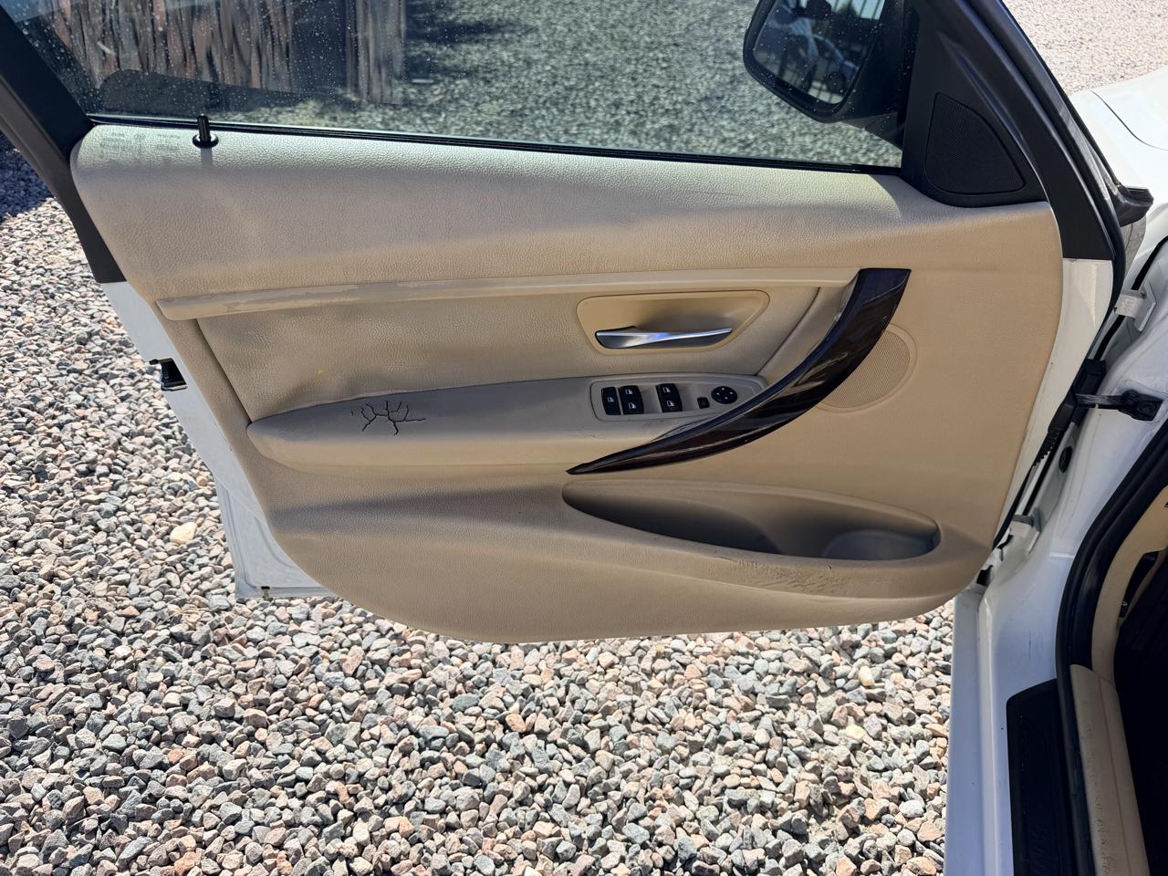 BMW 3-Series 320i Sedan 2015