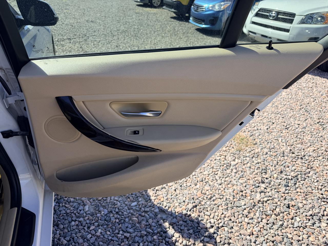 BMW 3-Series 320i Sedan 2015