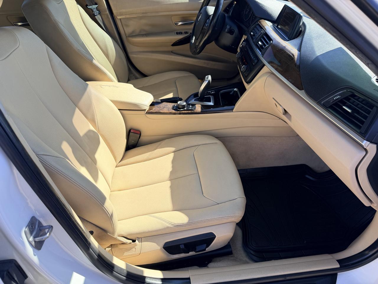 BMW 3-Series 320i Sedan 2015