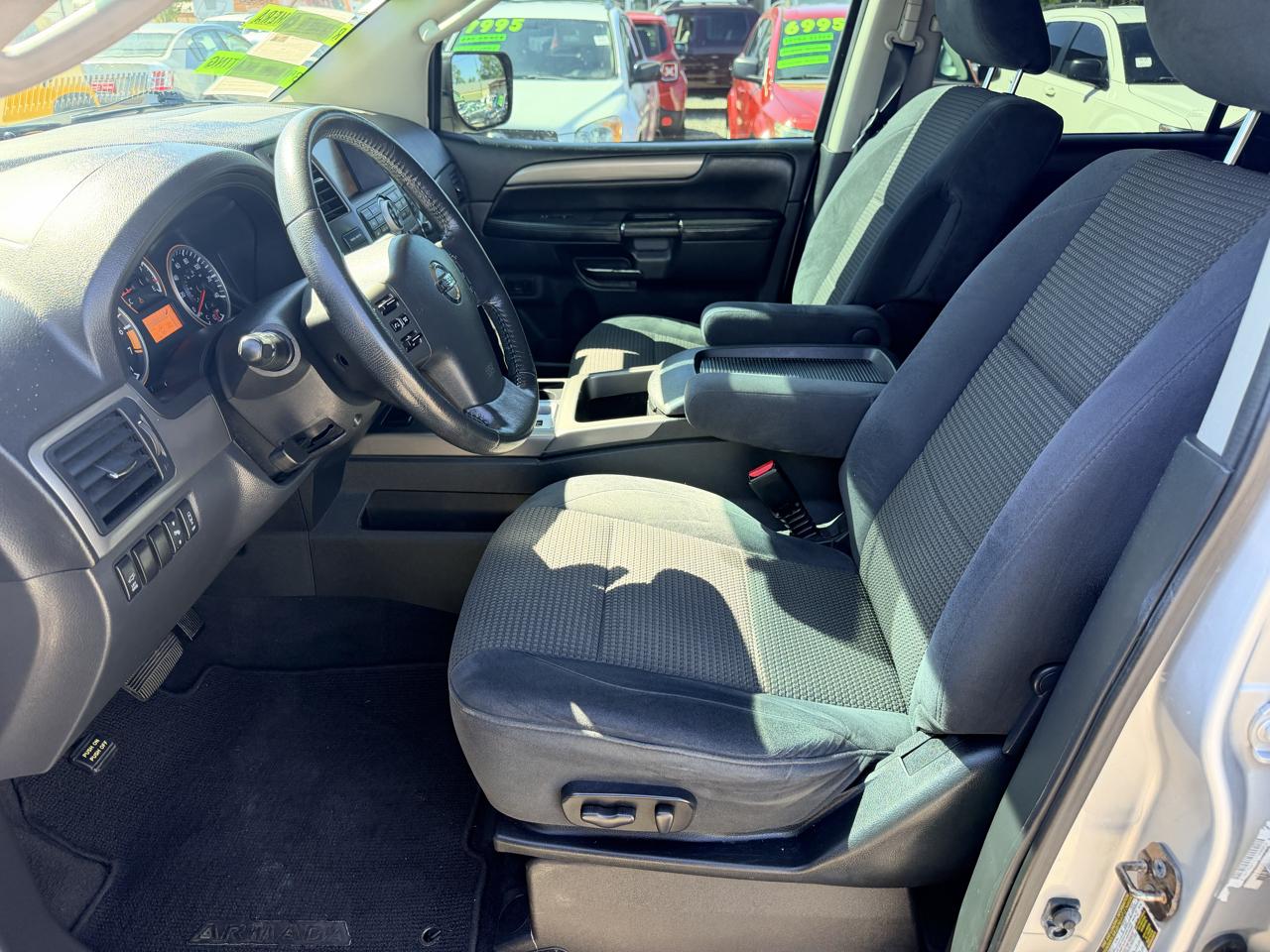 Nissan Armada SV 2WD 2012