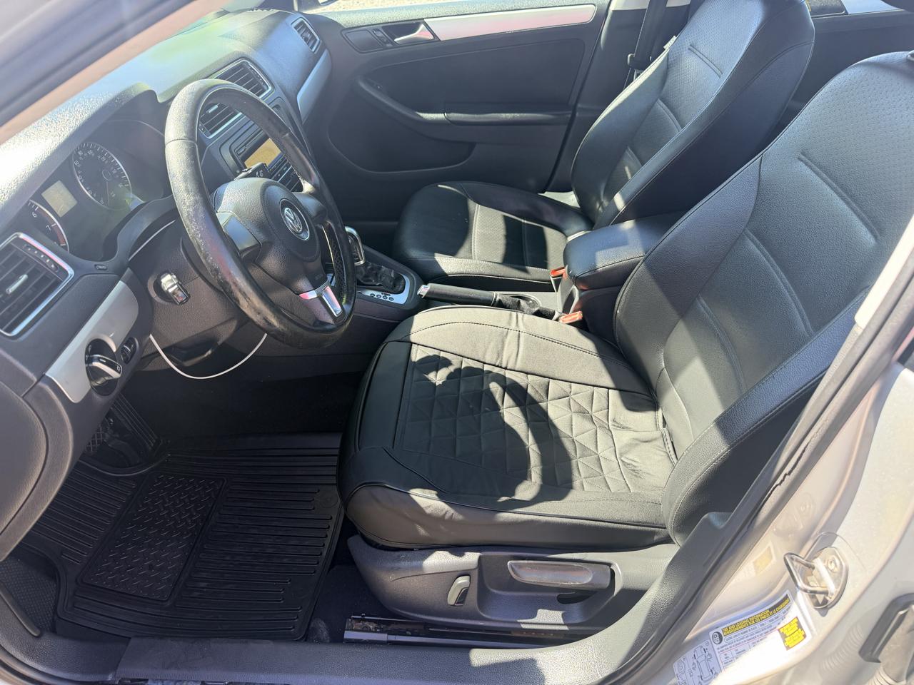 Volkswagen Jetta SE 2013