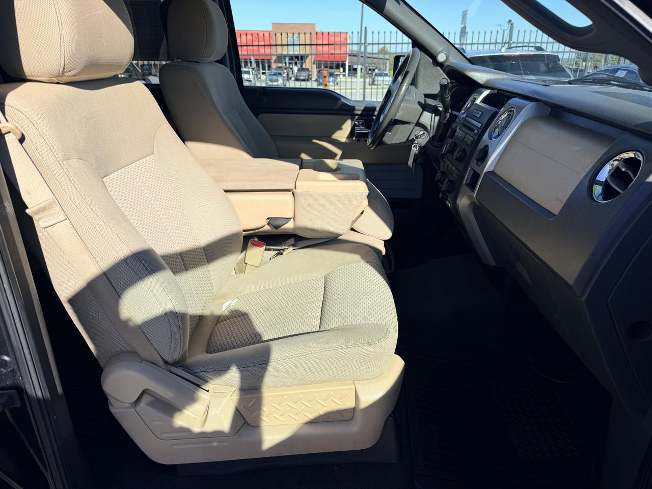 Ford F-150 XLT SuperCrew 5.5-ft. Bed 4WD 2012
