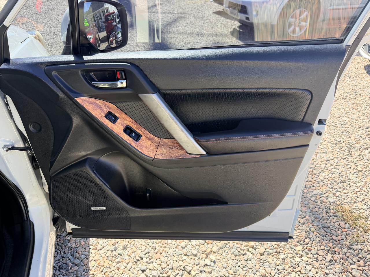 Subaru Forester 2.0XT Touring 2014